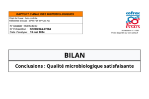 Les spiruliniers Antho et Julien de l'usine de spiruline spir'up garantissent une spiruline de qualité France.